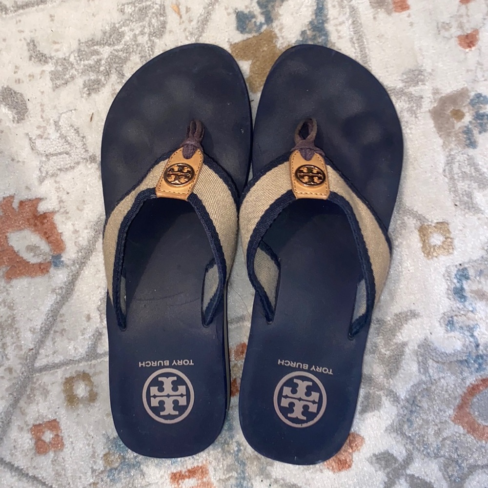 Small platform Tory Burch flip flops